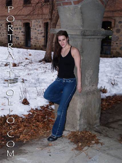 ANGELA_COURTYARDP2130980.jpgw427h570
